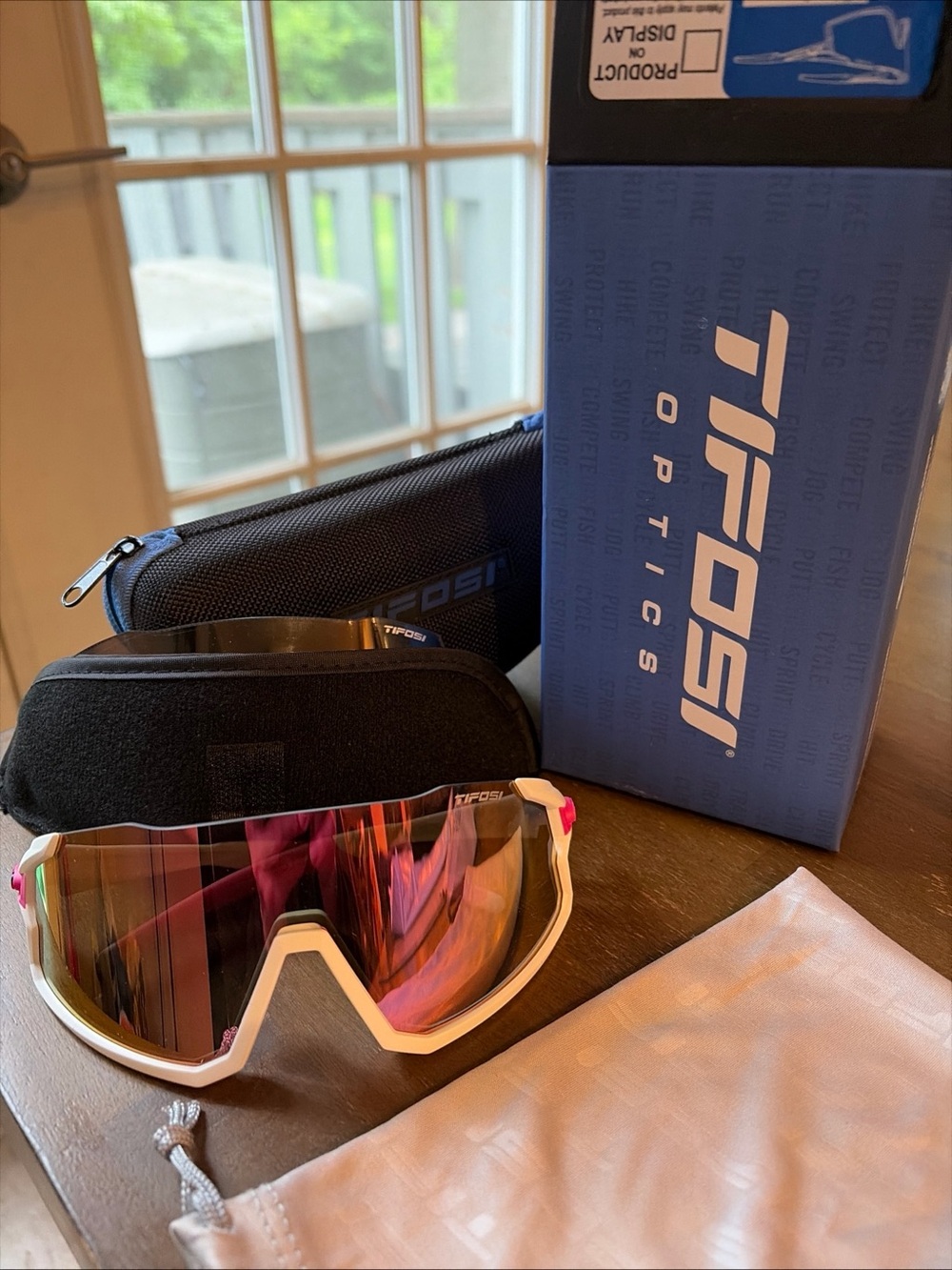 Tifosi Optics White Sunglasses race Pink cycling new NIB interchangeable mtb